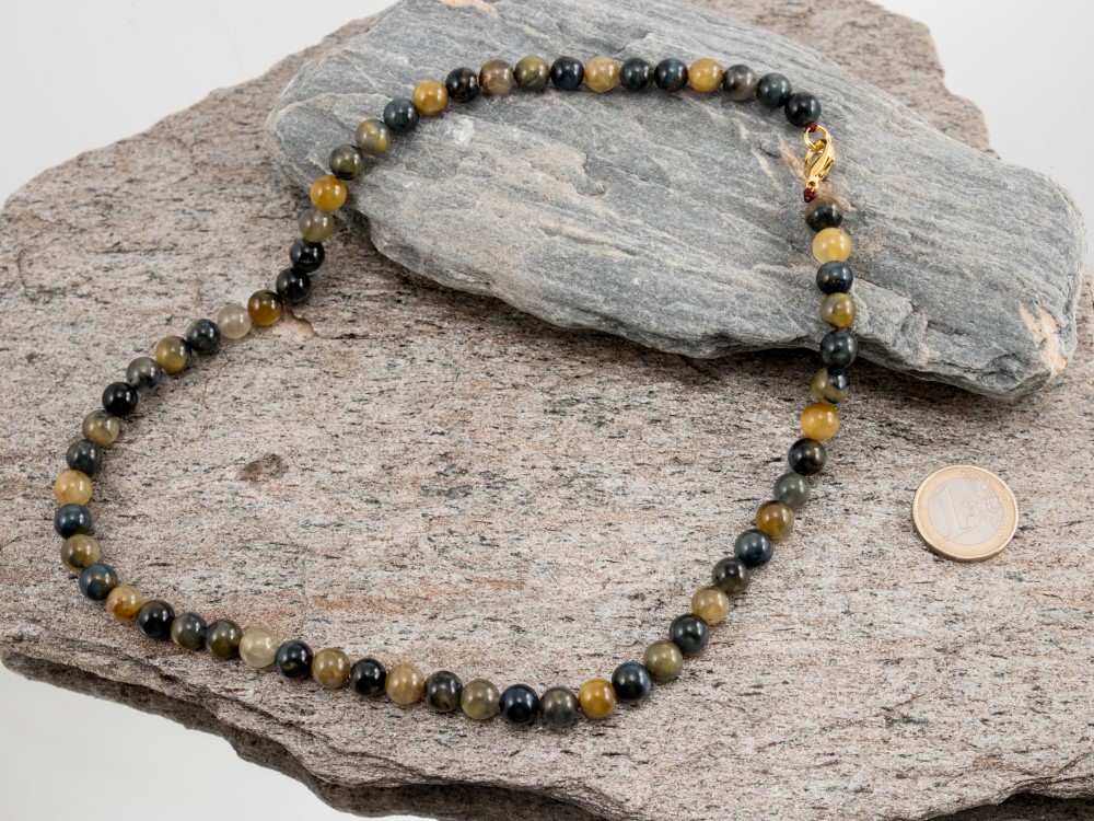 Nellite (Lionskin) Round Bead 8 mm/19 inch Necklace