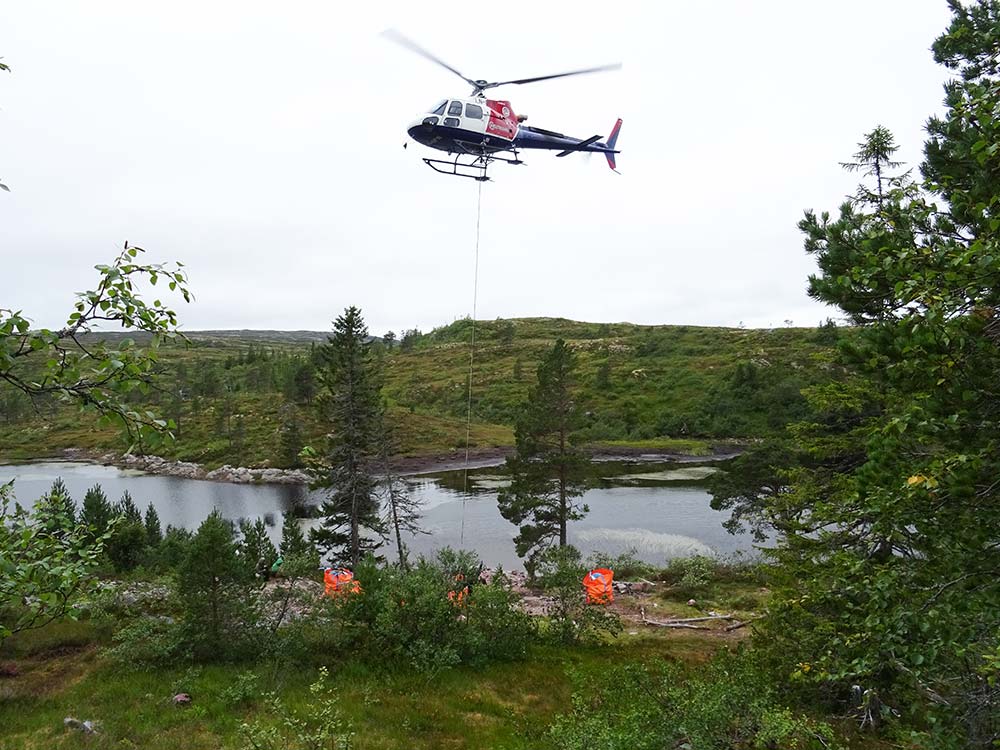 Thulite Palm Stone - 1 pc Thulite Palm Stone - 1 pc