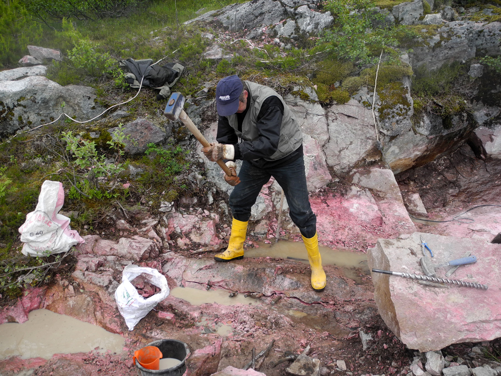 Thulite Drop Bead Pendant Thulite Drop Bead Pendant