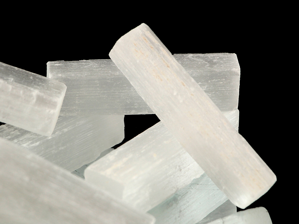 Selenite - Natural (Gypsum) Crystals - 1 lb Selenite - Natural (Gypsum) Crystals - 1 lb