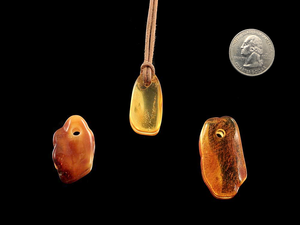 Tumbled Amber Pendants - 1 pc Tumbled Amber Pendants - 1 pc