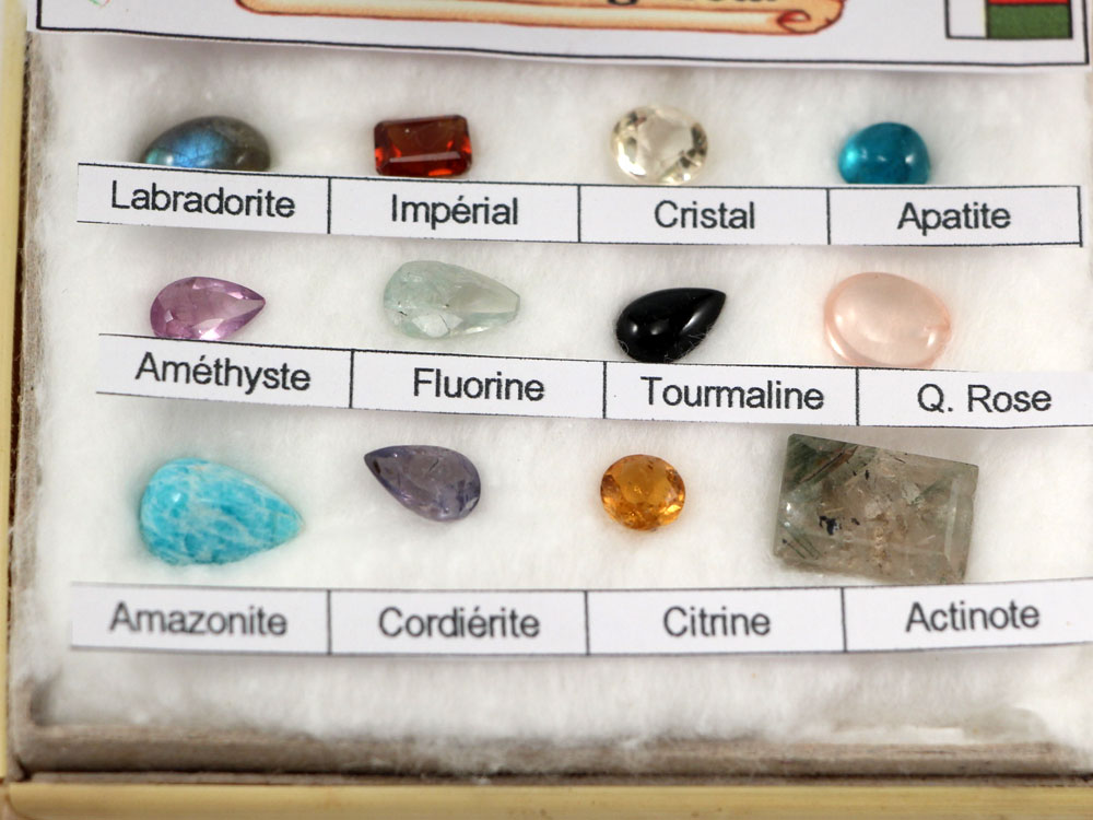 12 Pieces Madagascar Mineral Collection Box - faceted/polished 12 Pieces Madagascar Mineral Collection Box - faceted/polished