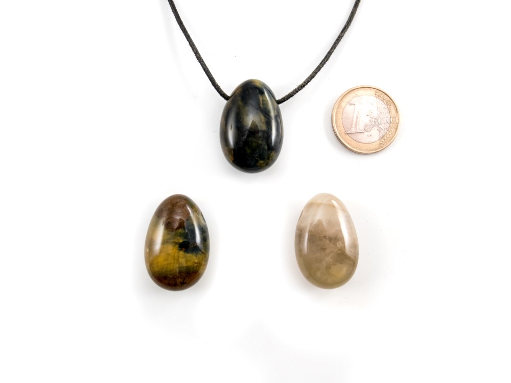 Nellite (Lionskin) Drop Bead Pendant