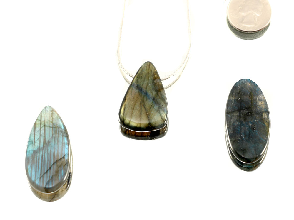 Labradorite AAA Drilled Pendants - 1 pc Labradorite AAA Drilled Pendants - 1 pc