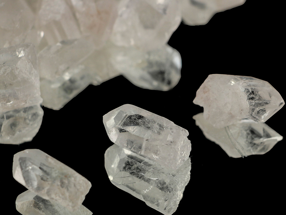 Very Small Quartz Crystals, 1 In, A grade - 1 lb Very Small Quartz Crystals, 1 In, A grade - 1 lb
