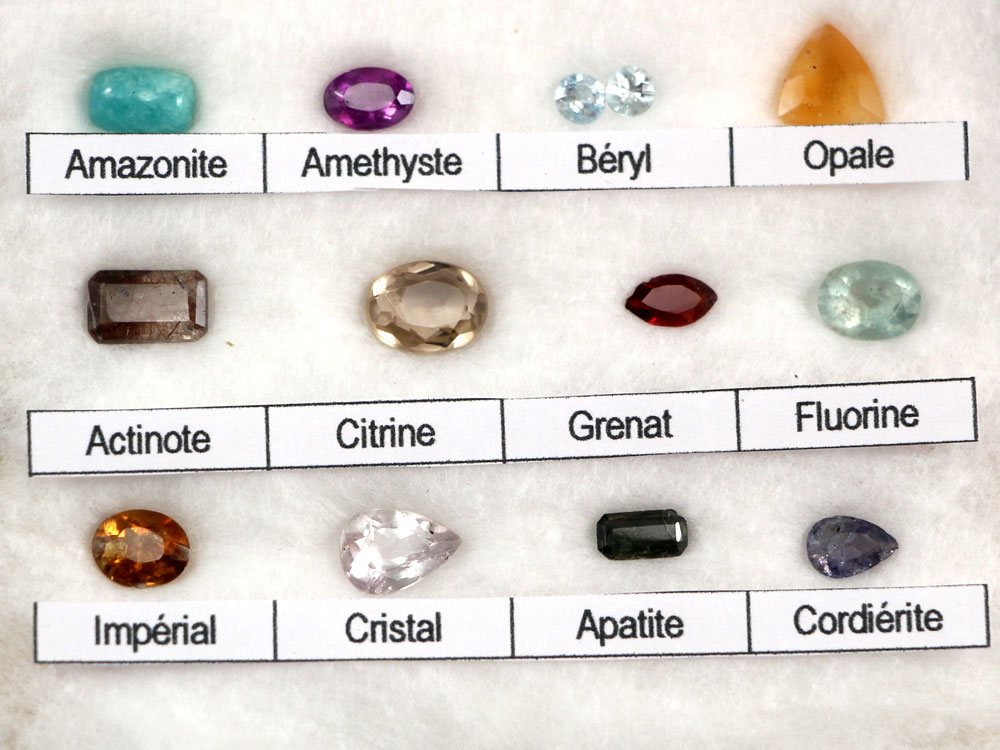 12 Pieces Madagascar Mineral Collection Box - faceted/polished 12 Pieces Madagascar Mineral Collection Box - faceted/polished