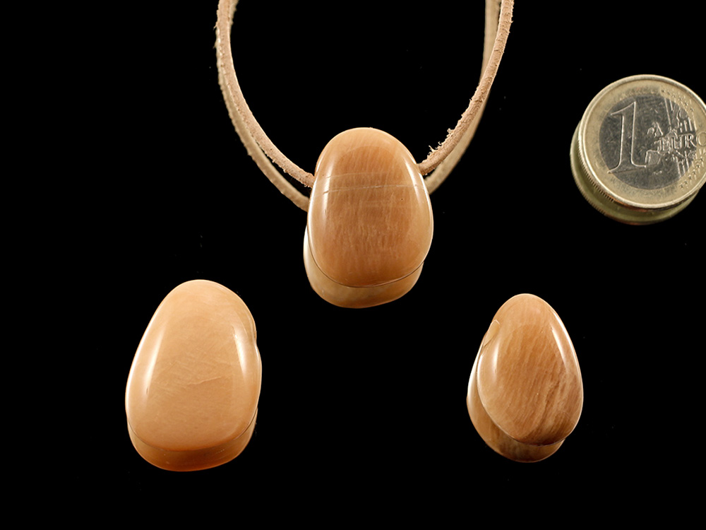 Moonstone Drop Bead Pendant Moonstone Drop Bead Pendant