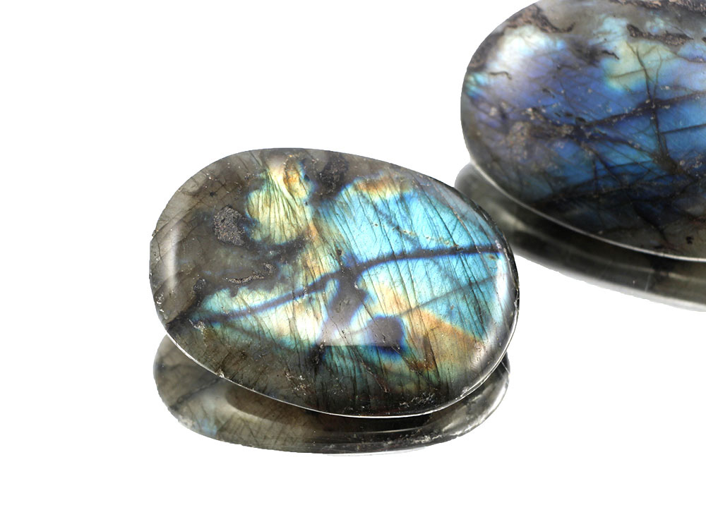 Labradorite Palm Stone - 1 pc Labradorite Palm Stone - 1 pc