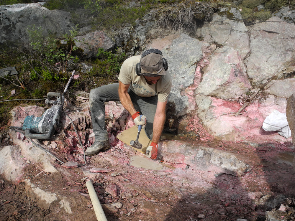 Thulite Drop Bead Pendant Thulite Drop Bead Pendant